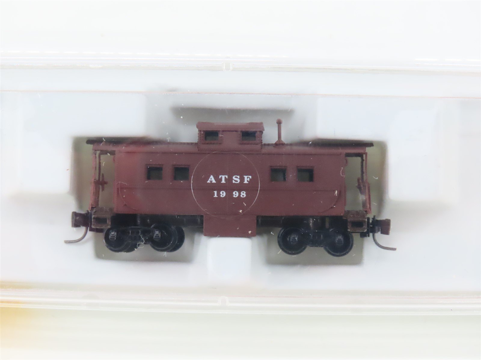 Z Scale Micro-Trains MTL 14712-2 ATSF Atchison Topeka Santa Fe Caboose #1998