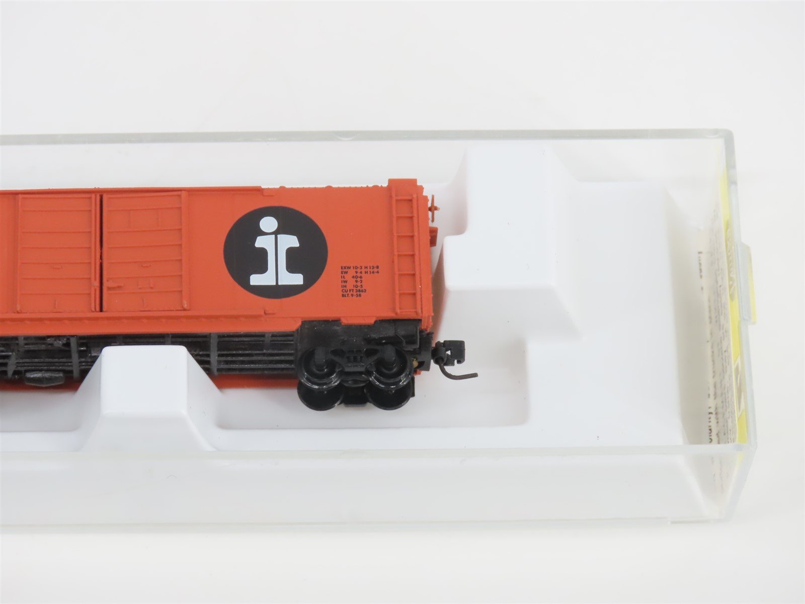 Z Scale Kadee Micro-Trains MTL 14805-2 IC Illinois Central 40' Box Car #136998