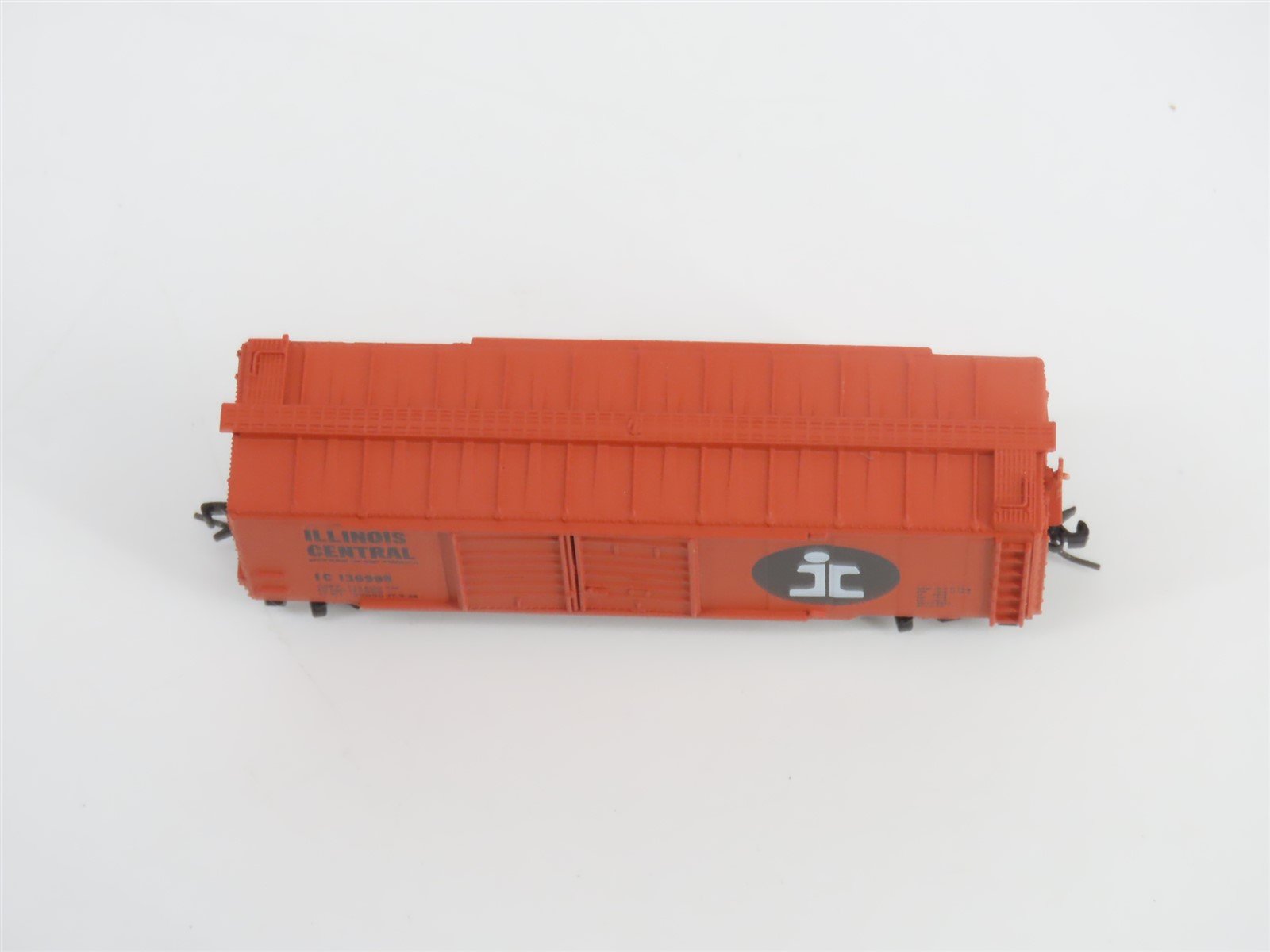 Z Scale Kadee Micro-Trains MTL 14805-2 IC Illinois Central 40' Box Car #136998