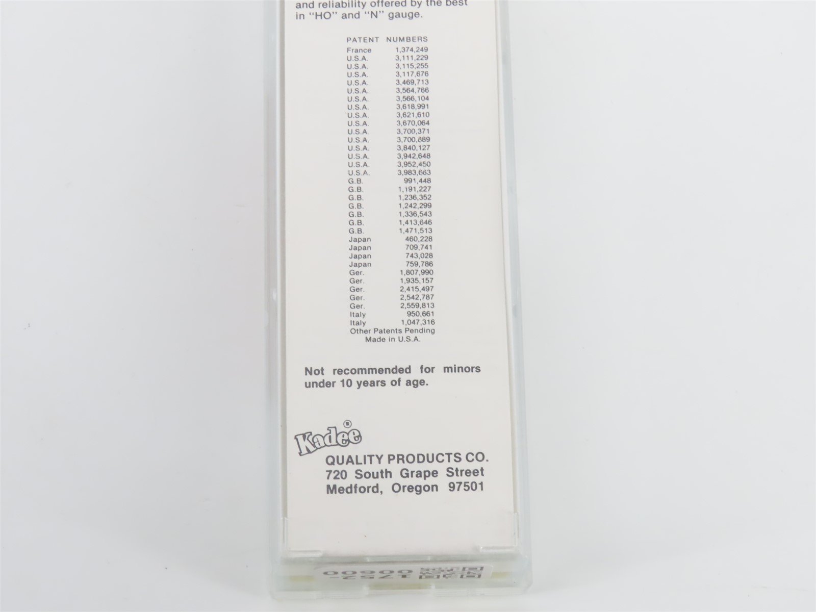 Z Scale Kadee Micro-Trains MTL 14805-2 IC Illinois Central 40' Box Car #136998