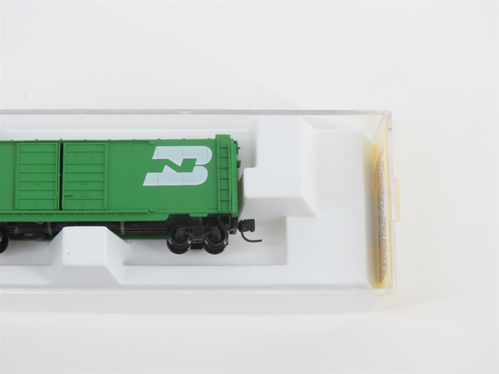 Z Scale Micro-Trains MTL 14811-2 BN Burlington Northern 40' Box Car #198765