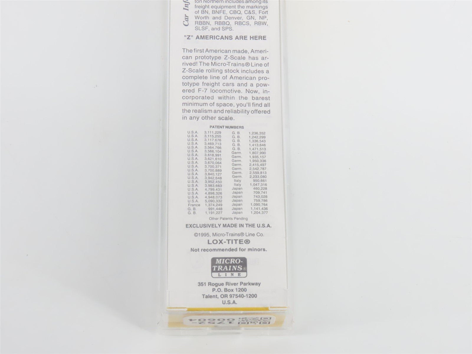 Z Scale Micro-Trains MTL 14811-2 BN Burlington Northern 40' Box Car #198765