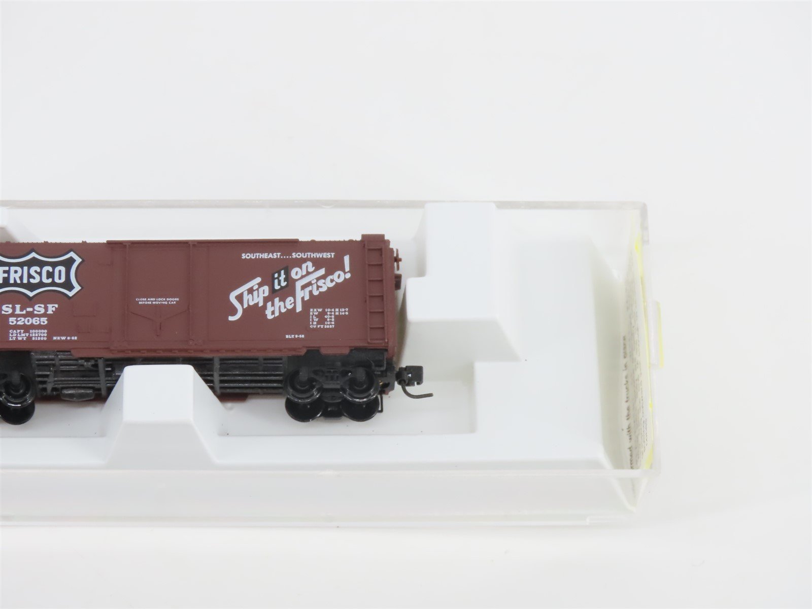 Z Scale Kadee Micro-Trains MTL 14911-2 SL-SF Frisco 40' Plug Door Box Car #52065