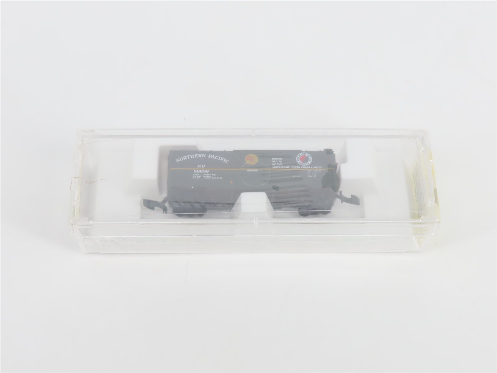 Z Micro-Trains MTL 14915 NP Northern Pacific 40' Plug Door Box Car #98638