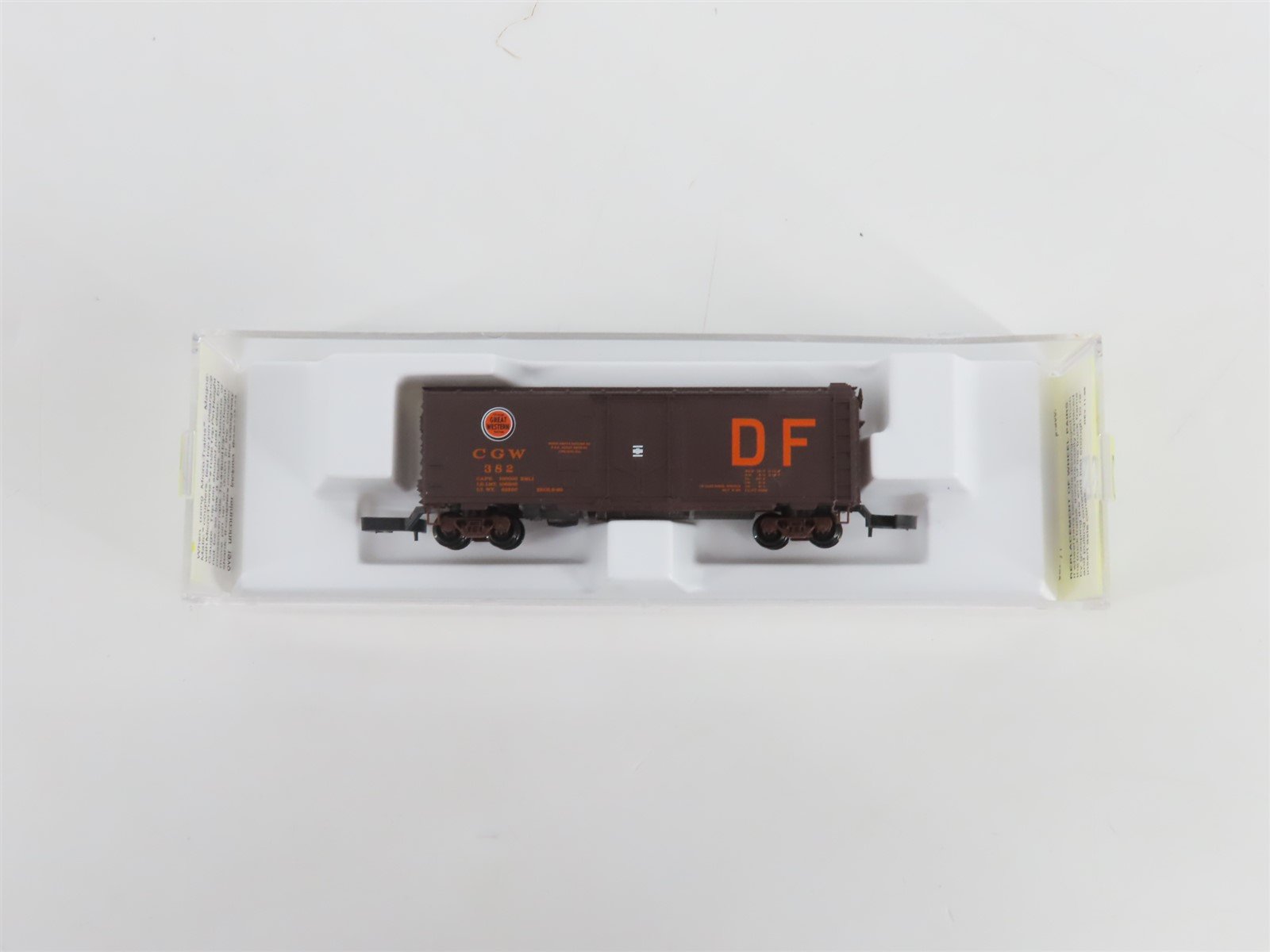 Z Micro-Trains MTL 14919 CGW Chicago Great Western 40' Plug Door Box Car #382