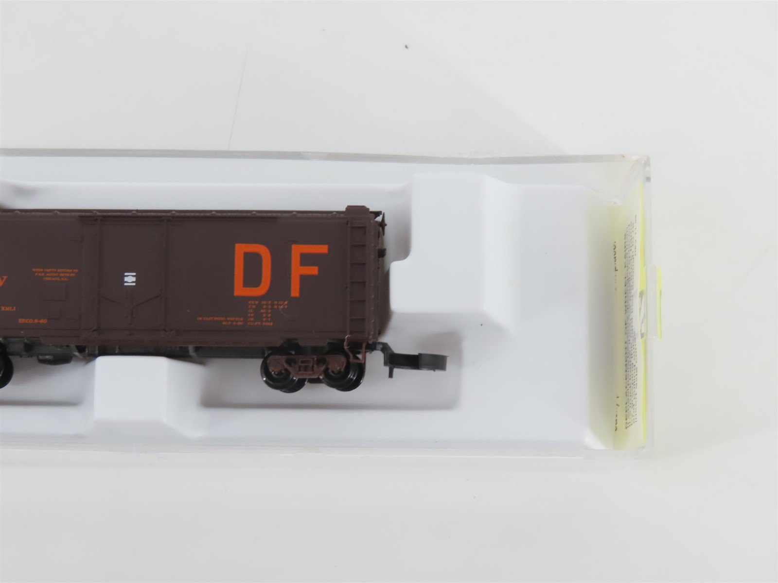 Z Micro-Trains MTL 14919 CGW Chicago Great Western 40' Plug Door Box Car #382
