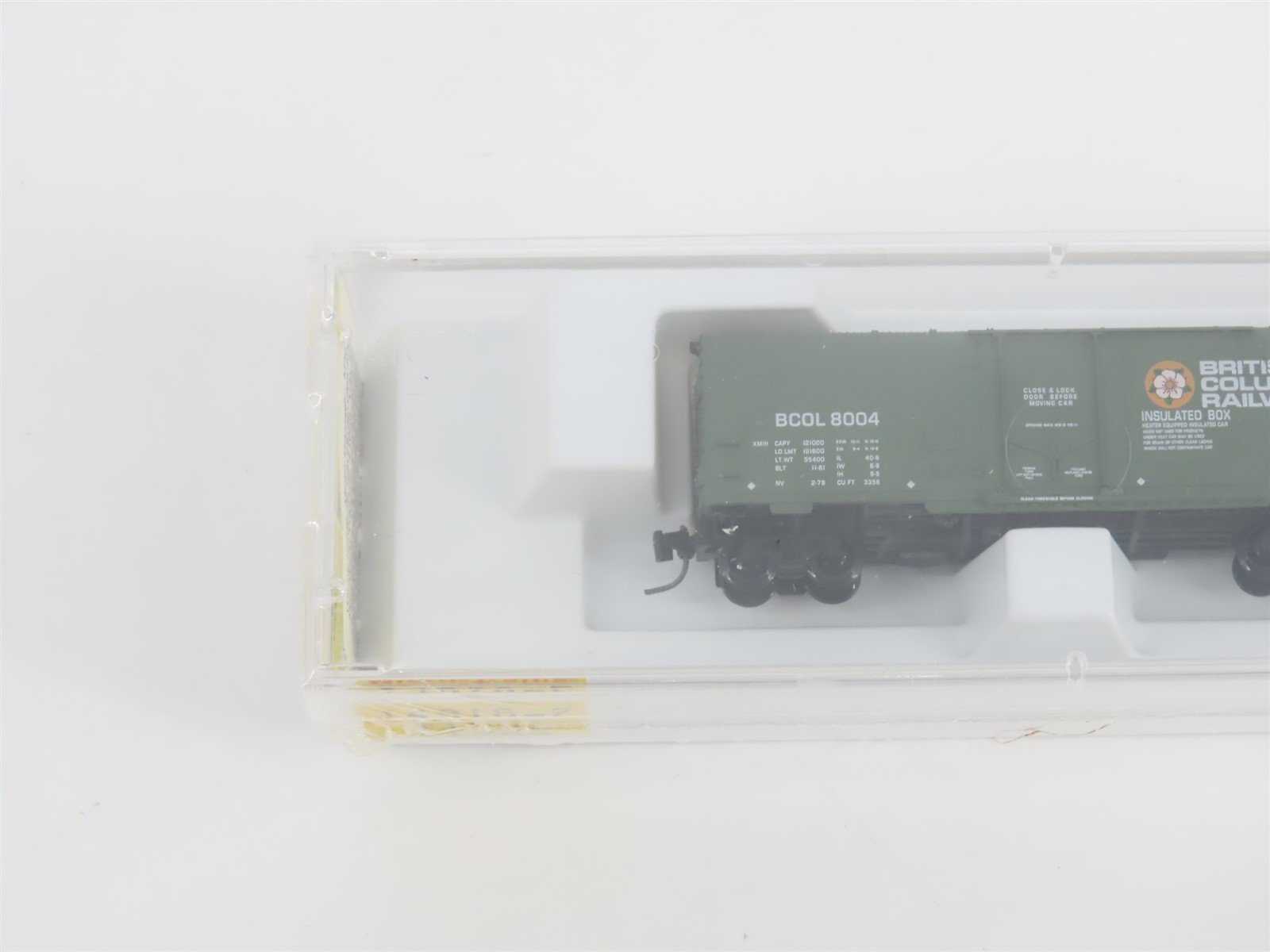 Z Micro-Trains MTL 14916-2 BCOL British Columbia 40' Plug Door Box Car #8004