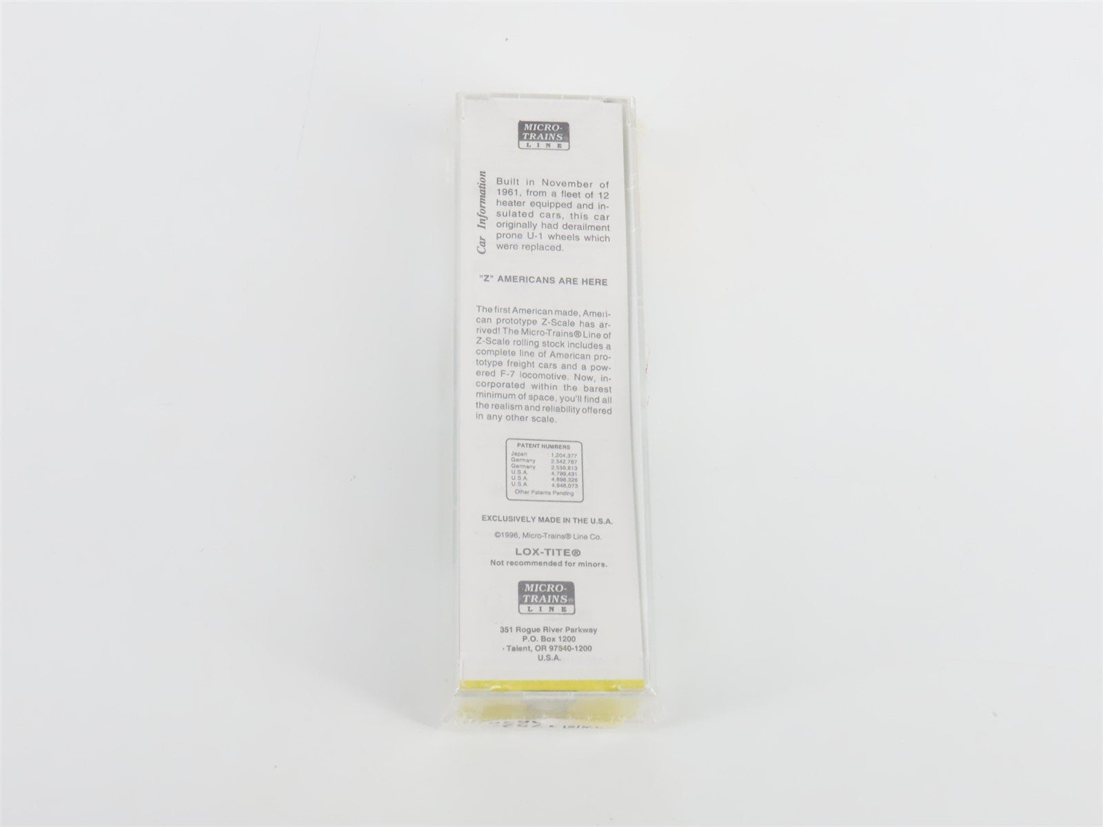 Z Micro-Trains MTL 14916-2 BCOL British Columbia 40' Plug Door Box Car #8004