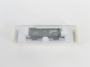 Z Micro-Trains MTL 14916 BCOL British Columbia 40' Plug Door Box Car #8002