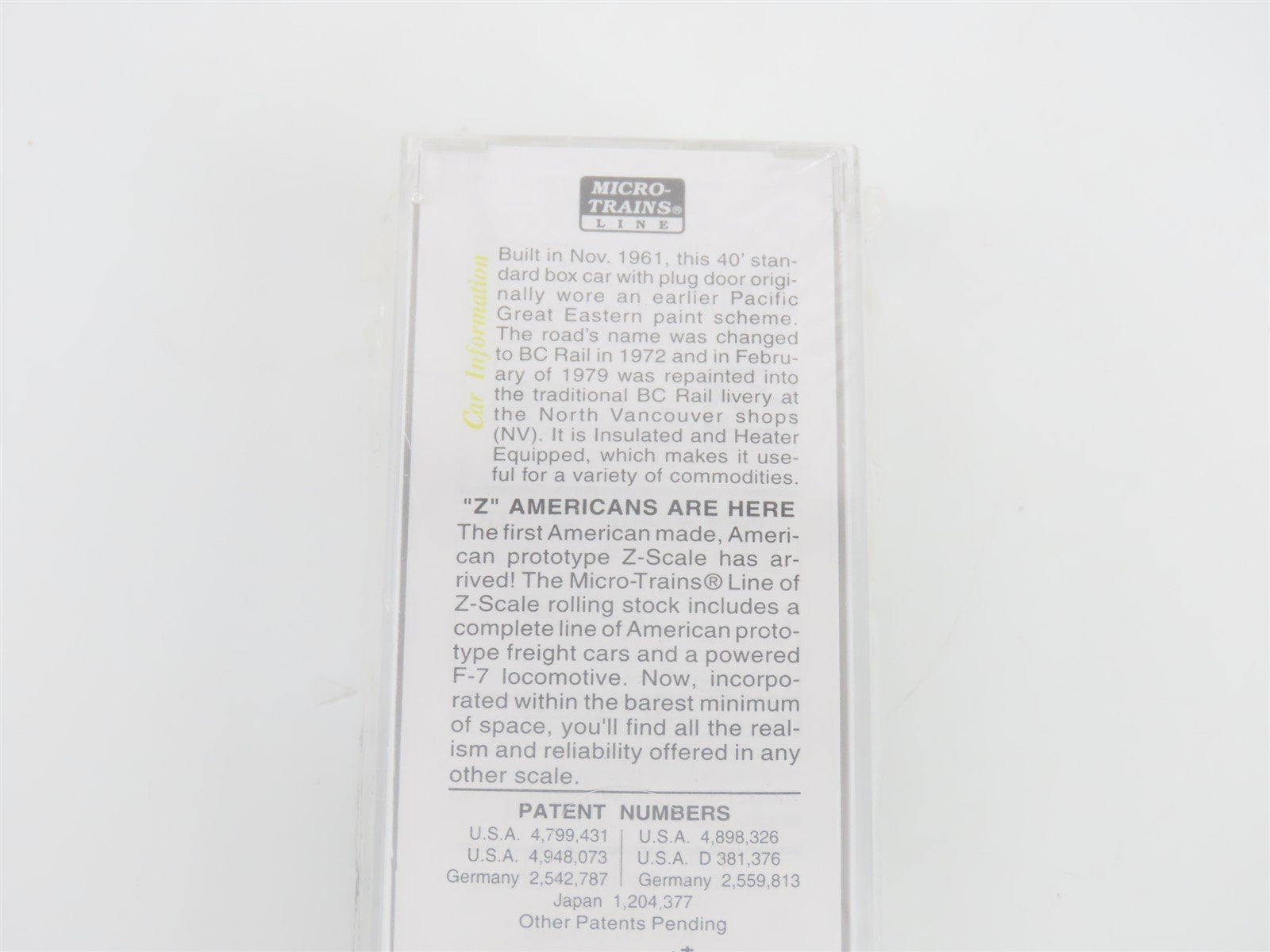 Z Micro-Trains MTL 14916-2 BCOL British Columbia 40' Plug Door Box Car #8002