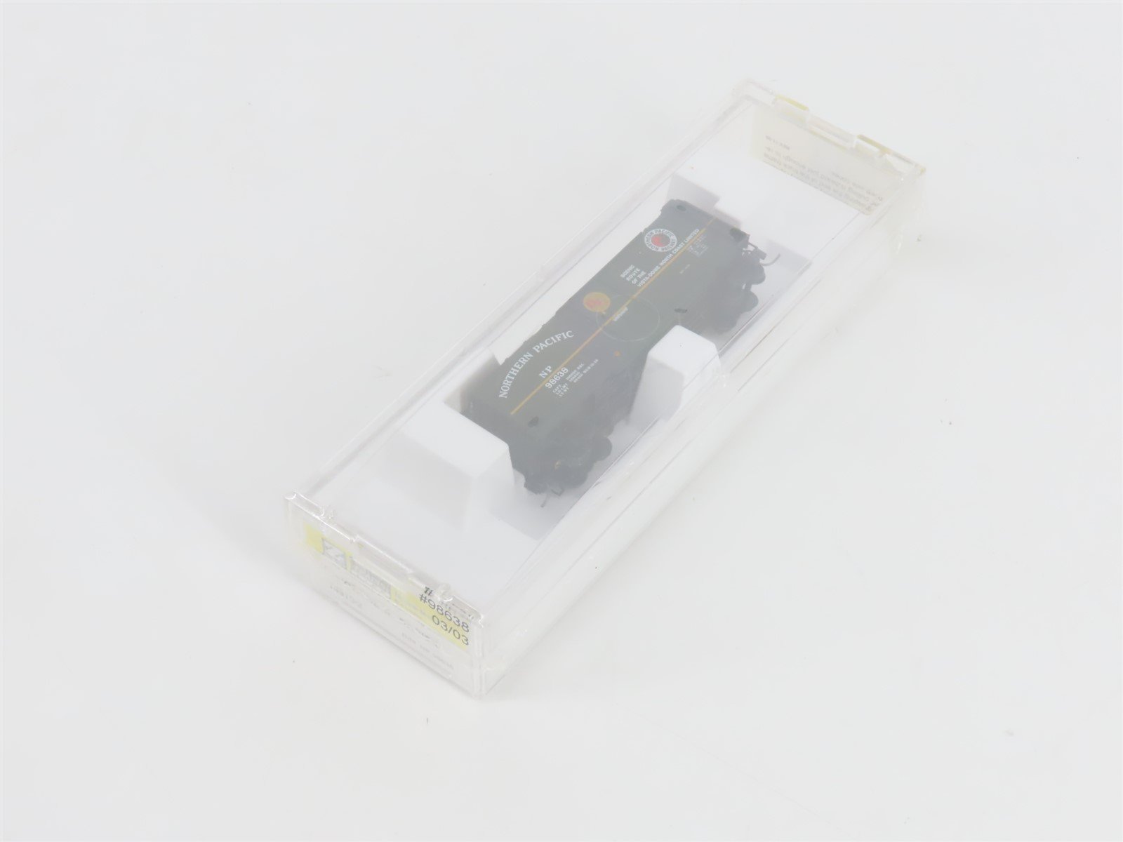 Z Micro-Trains MTL 14915-2 NP Northern Pacific 40' Plug Door Box Car #98638