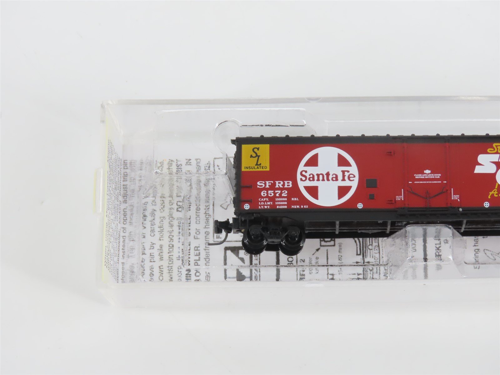 Z Micro-Trains MTL 50700290 SFRB ATSF Shock Control 50' Plug Door Box Car #6572