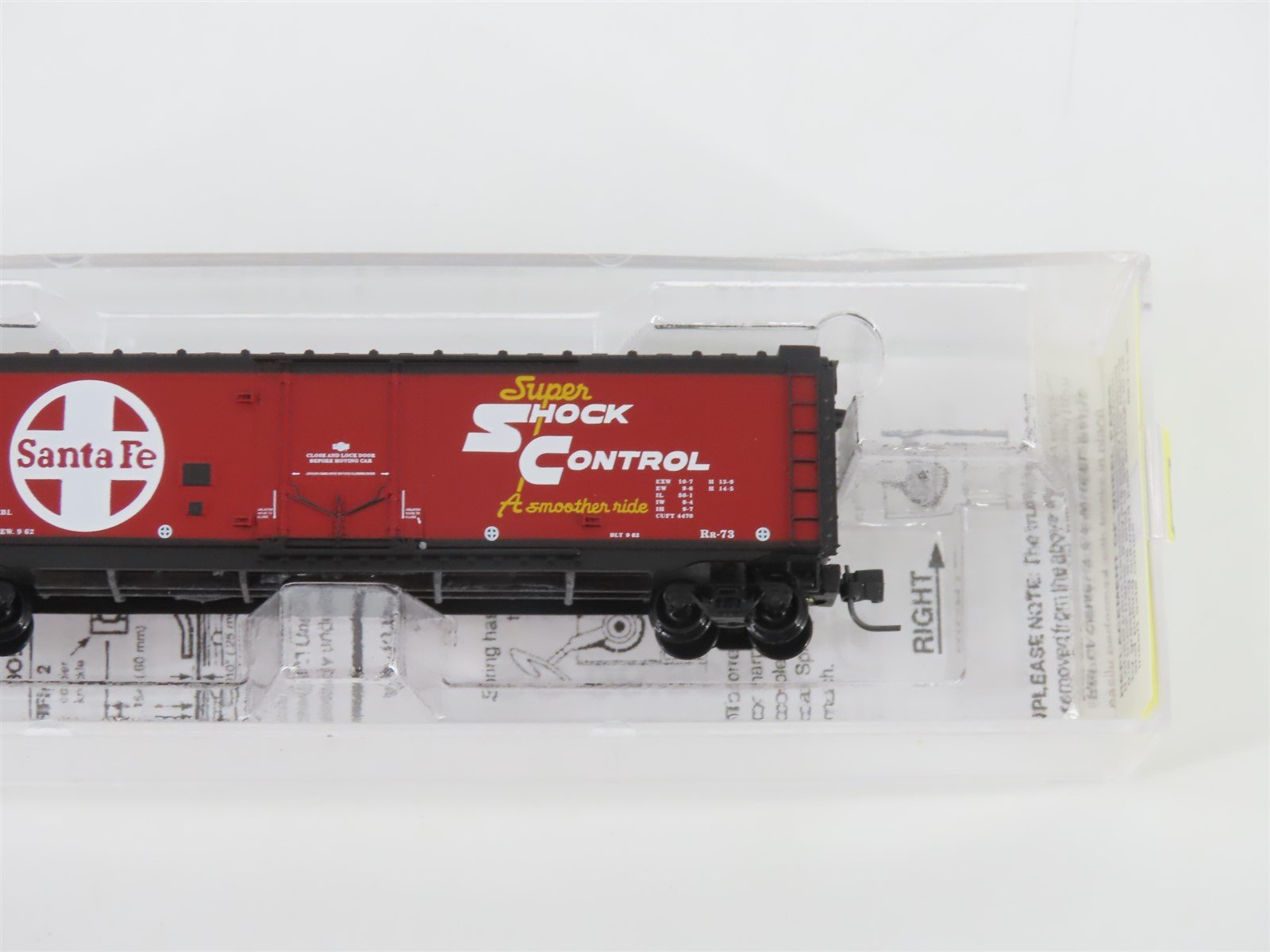 Z Micro-Trains MTL 50700290 SFRB ATSF Shock Control 50' Plug Door Box Car #6572