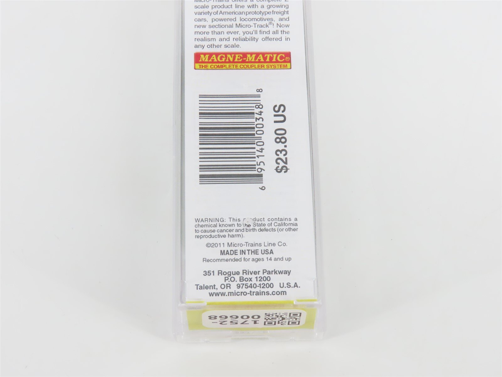 Z Micro-Trains MTL 51100121 BN Burlington Northern 50' Plug Door Box Car #321625