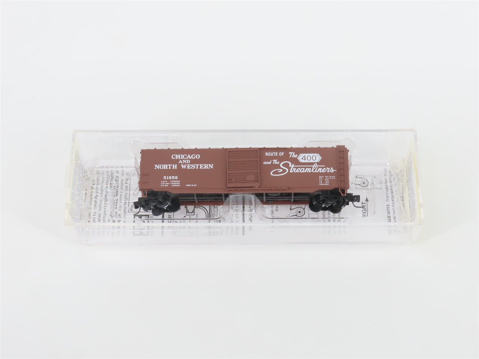 Z Micro-Trains MTL 50500231 CNW "The 400 / Streamliners" 50' Box Car #51656