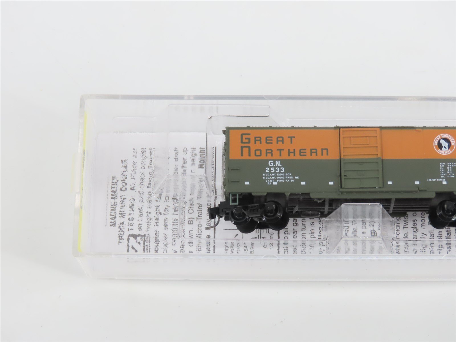 Z Micro-Trains MTL 50000562 GN Great Northern 40' Single Door Box Car #2533
