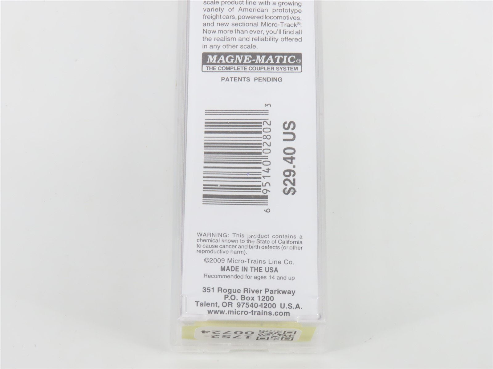 Z Micro-Trains MTL 50000562 GN Great Northern 40' Single Door Box Car #2533