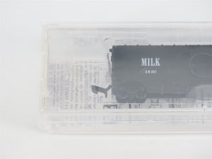Z Micro-Trains MTL 13619 B&M Boston & Maine Milk 50' Plug Door Box Car #1917