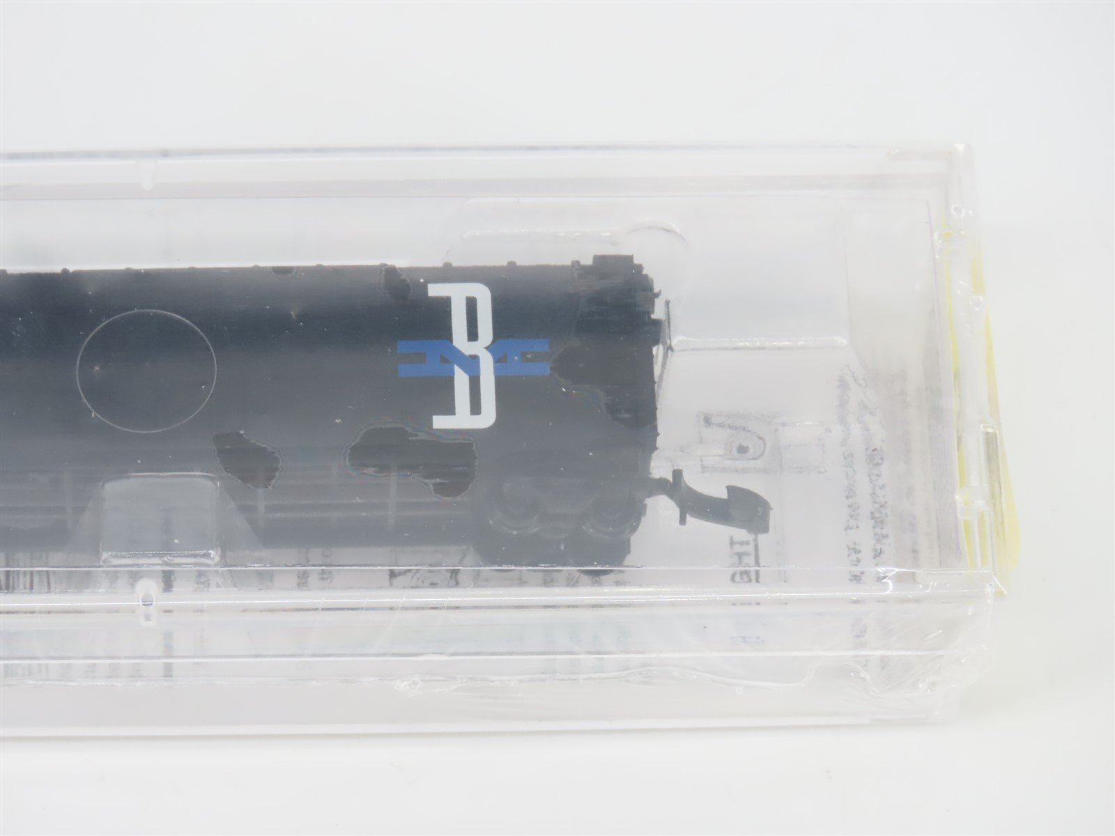 Z Micro-Trains MTL 13619 B&M Boston & Maine Milk 50' Plug Door Box Car #1917