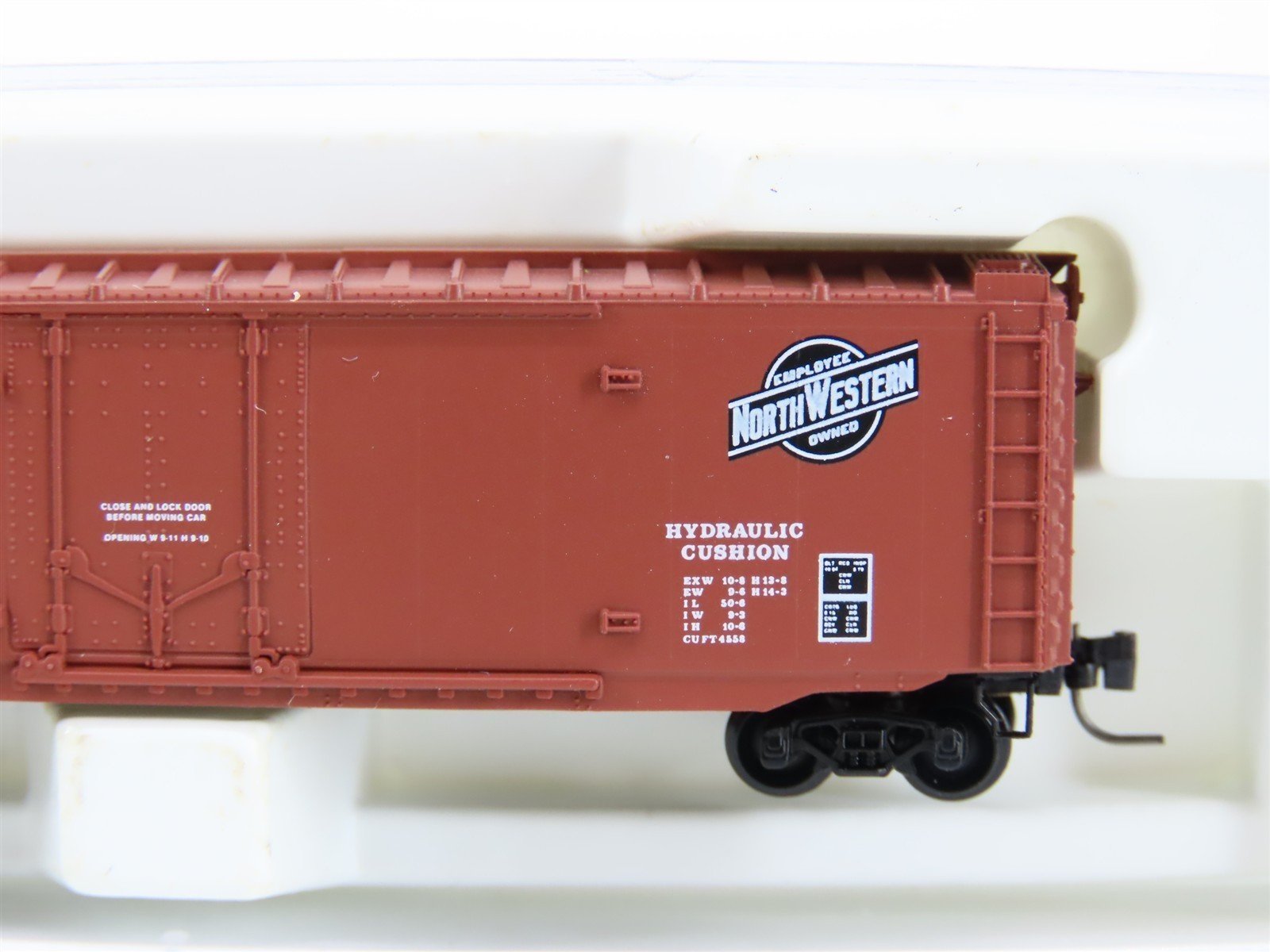 Z Scale Micro-Trains MTL 13613-2 CNW Chicago North Western 50' Box Car #152053