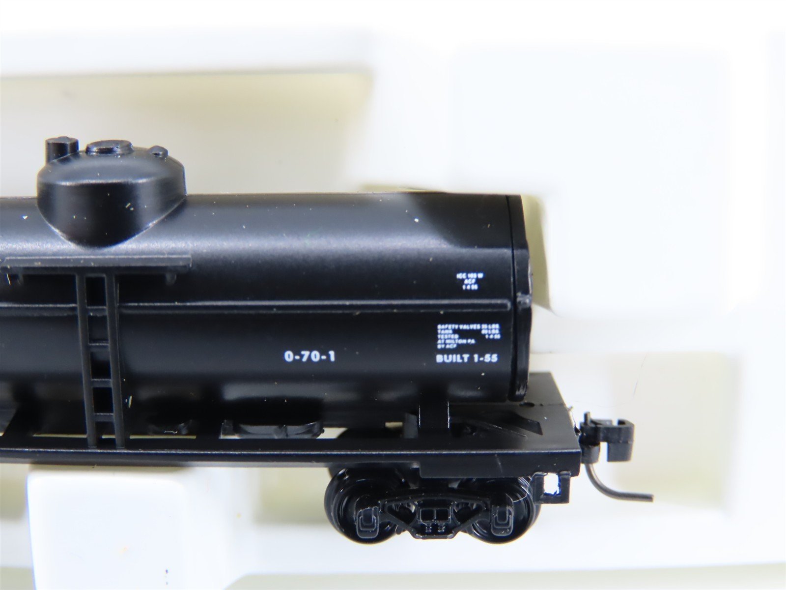 Z Kadee Micro-Trains MTL 14405-2 UP Union Pacific Single Dome Tank Car #70125