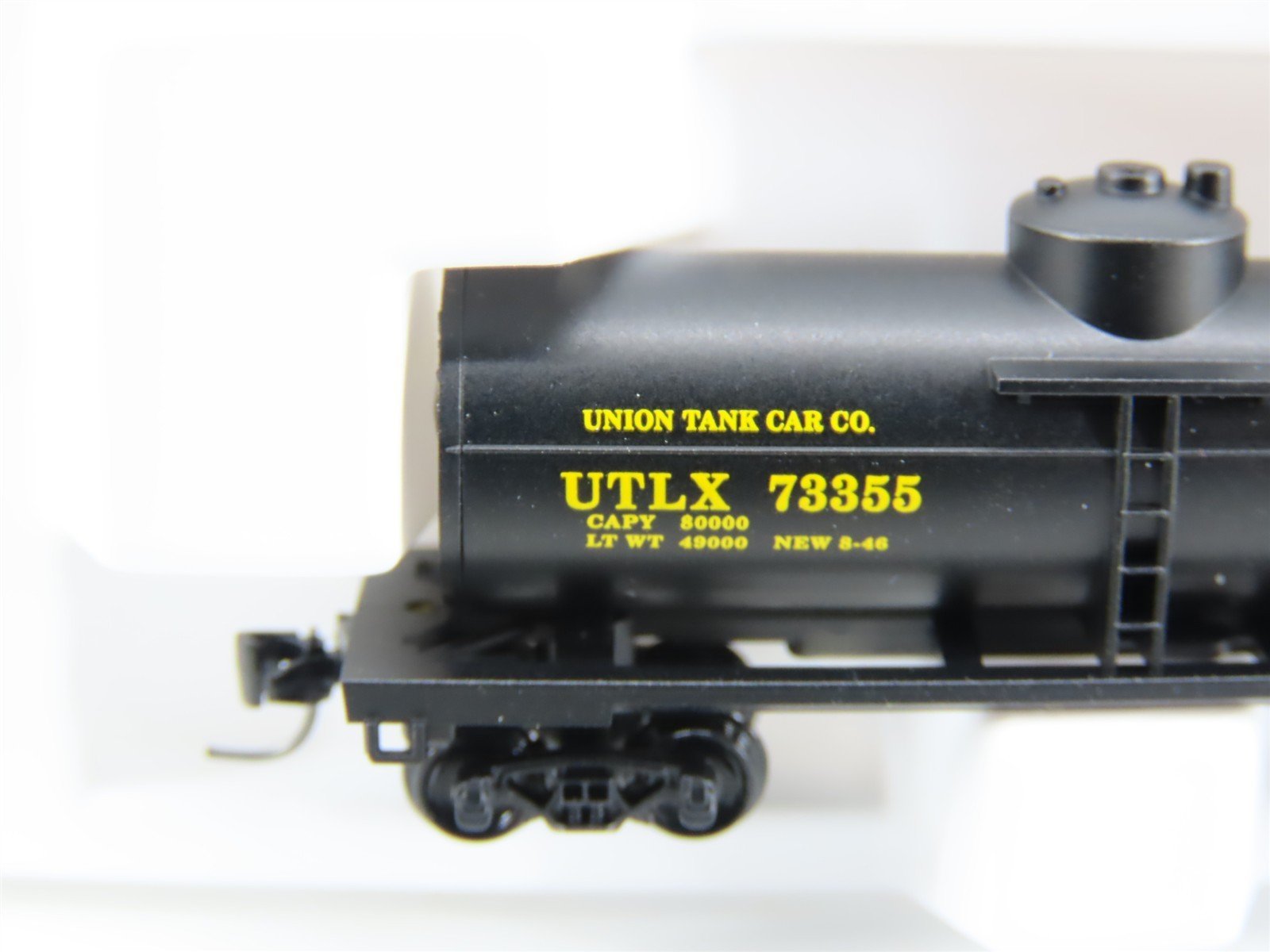 Z Scale Micro-Trains MTL 14403-2 UTLX Union Tank 39' Single Dome Tank Car #73355