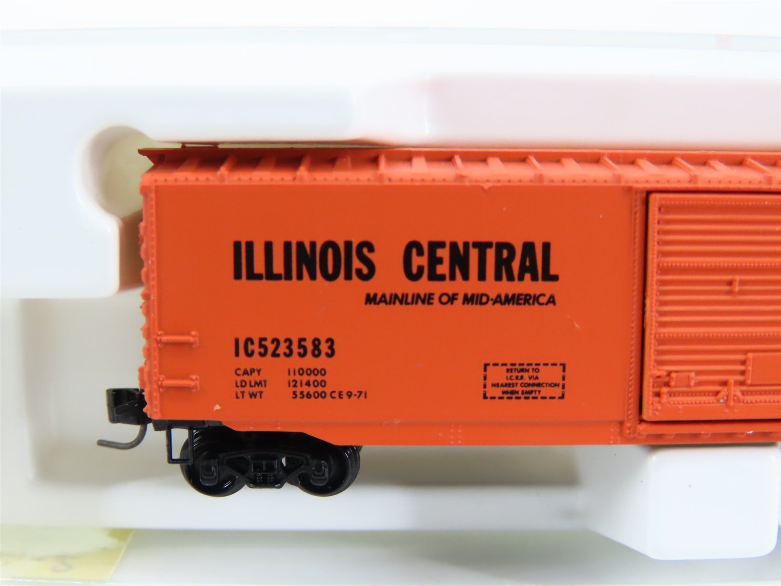 Z Scale Kadee Micro-Trains MTL 13502-2 IC Illinois Central 50' Box Car #523583