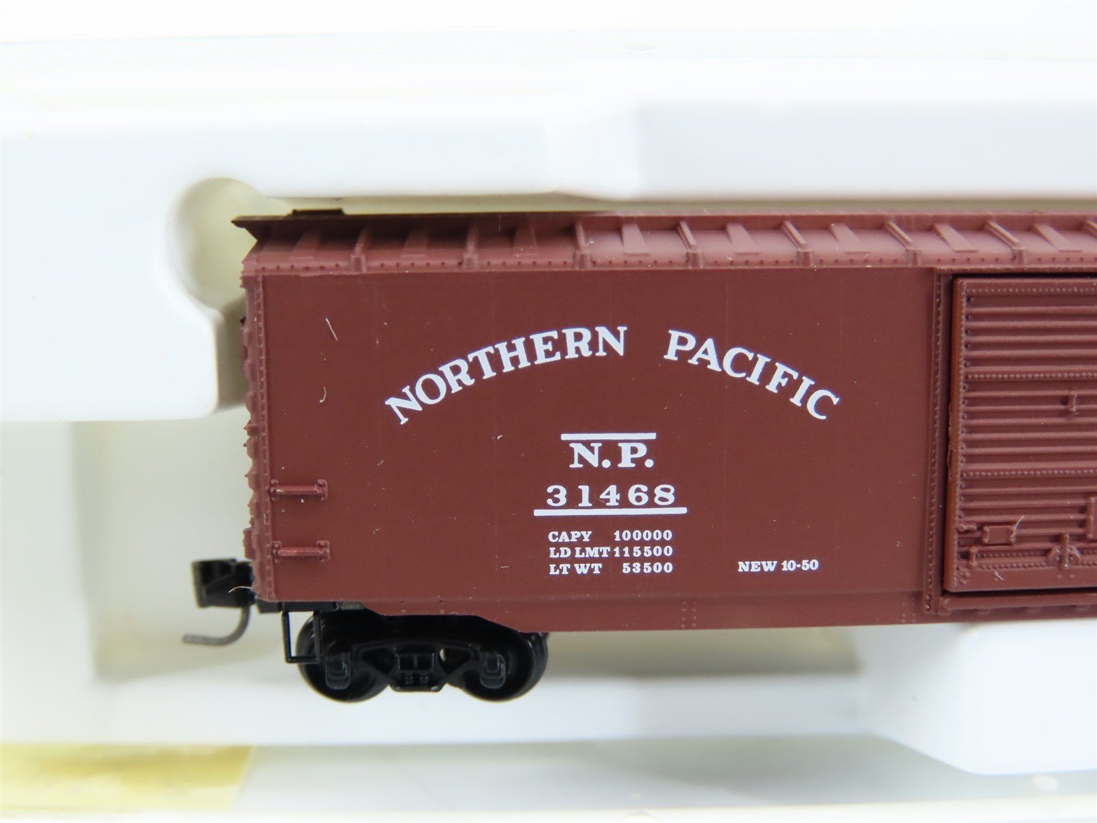 Z Scale Kadee Micro-Trains MTL 13501-2 NP 