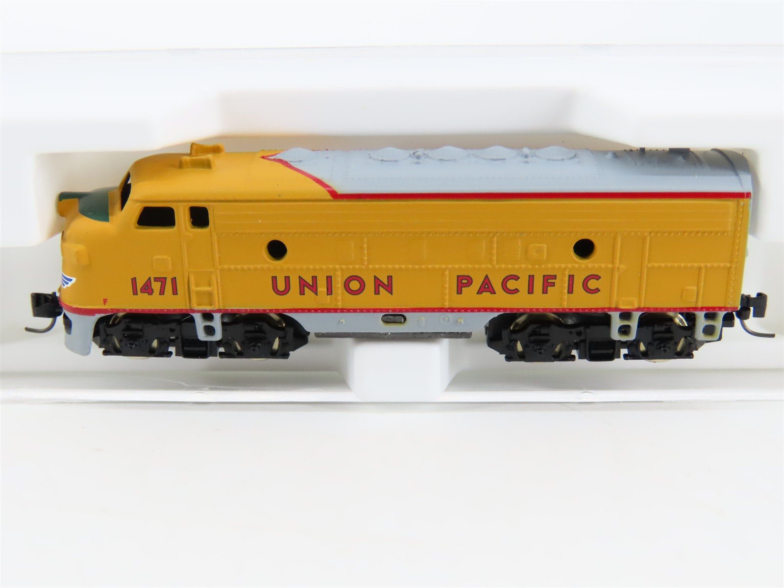 Z Scale Micro-Trains MTL 12001-2 UP Union Pacific F7A Diesel #1471 - Unpowered