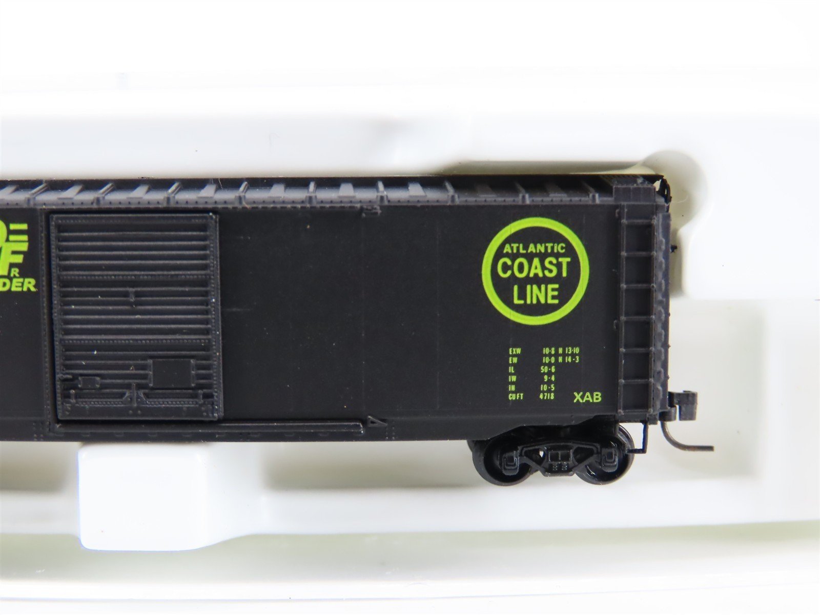 Z Scale Kadee Micro-Trains MTL 13508-2 ACL Atlantic Coast Line 50' Boxcar #31598