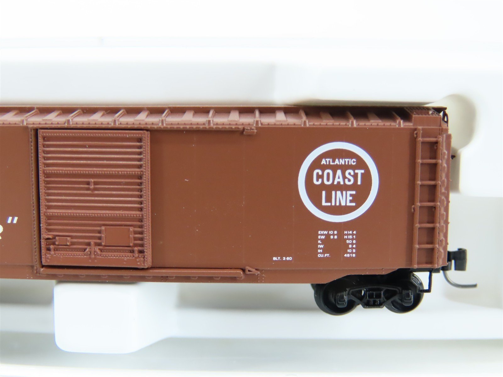 Z Scale Micro-Trains MTL 13511-2 ACL Atlantic Coast Line 50' Box Car #31111