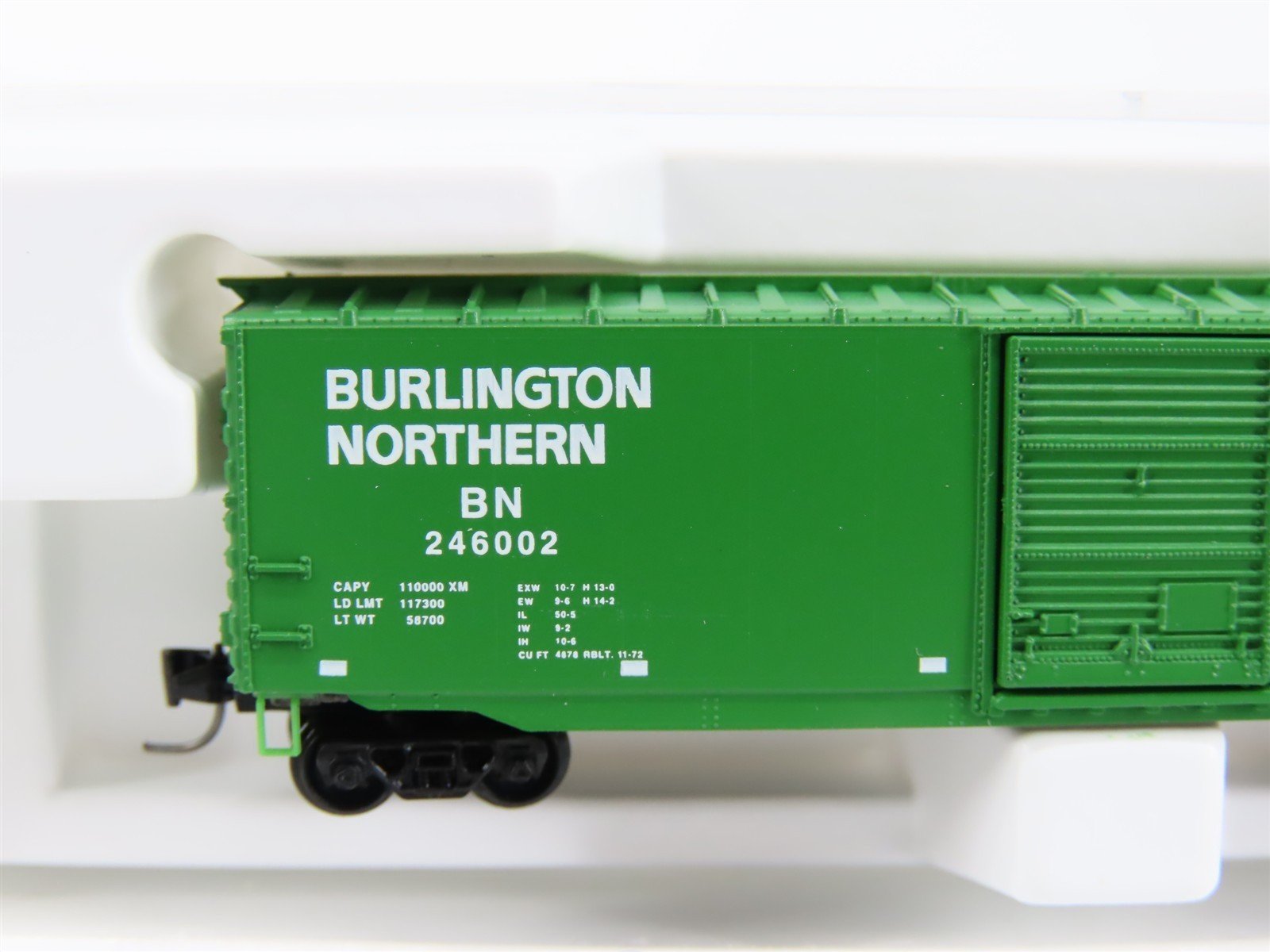 Z Scale Micro-Trains MTL 13517-2 BN Burlington Northern 50' Box Car #246002
