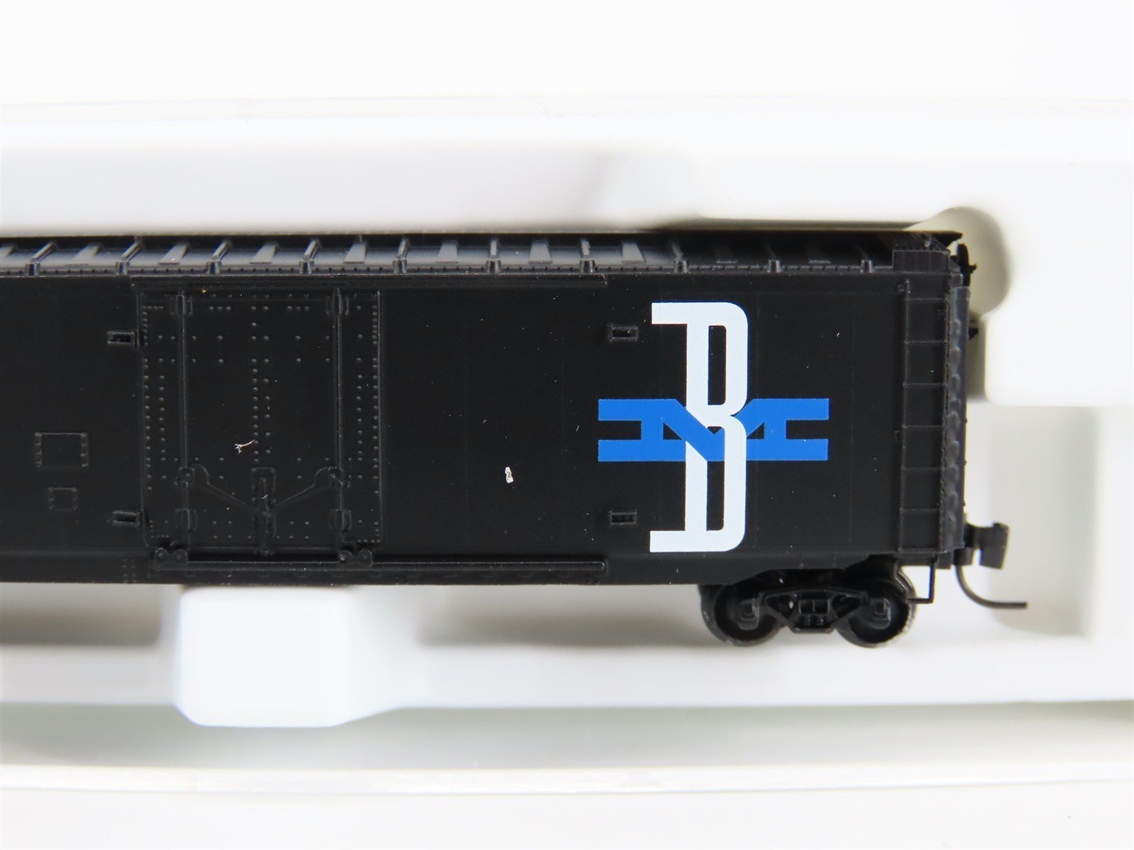 Z Scale Micro-Trains MTL 13619-2 BM Boston & Maine Milk 50' Box Car #1919