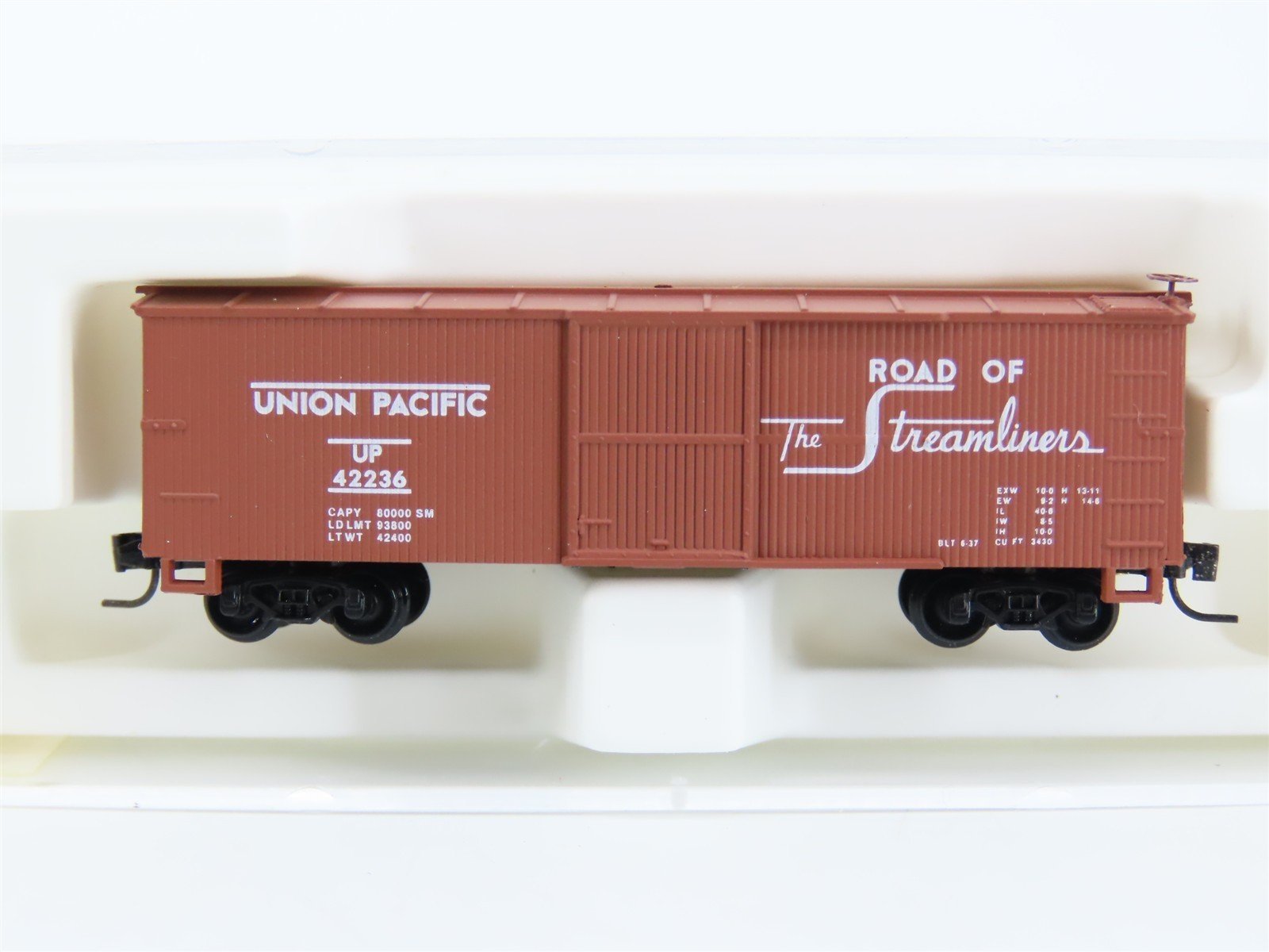 Z Scale Kadee Micro-Trains MTL 13902-2 UP Streamliners 40' Box Car #42236