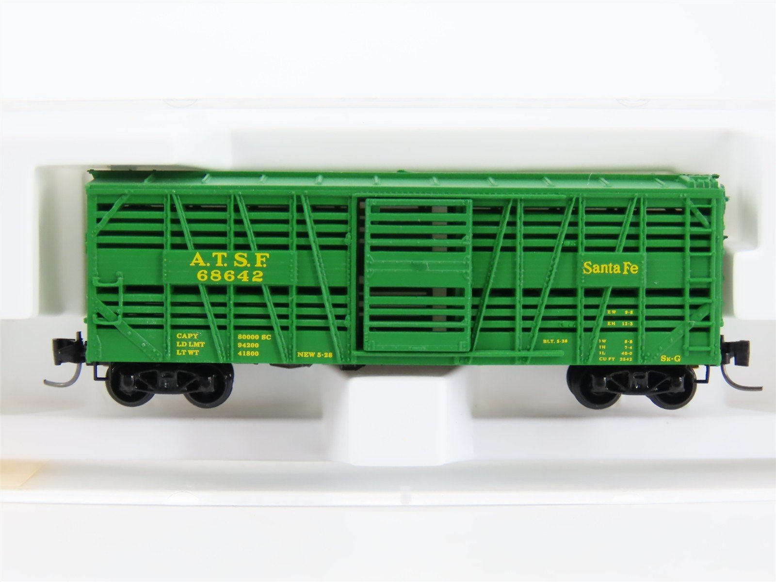 Z Scale Micro-Trains MTL 13804-2 ATSF Santa Fe 40' Despatch Stock Car #68642