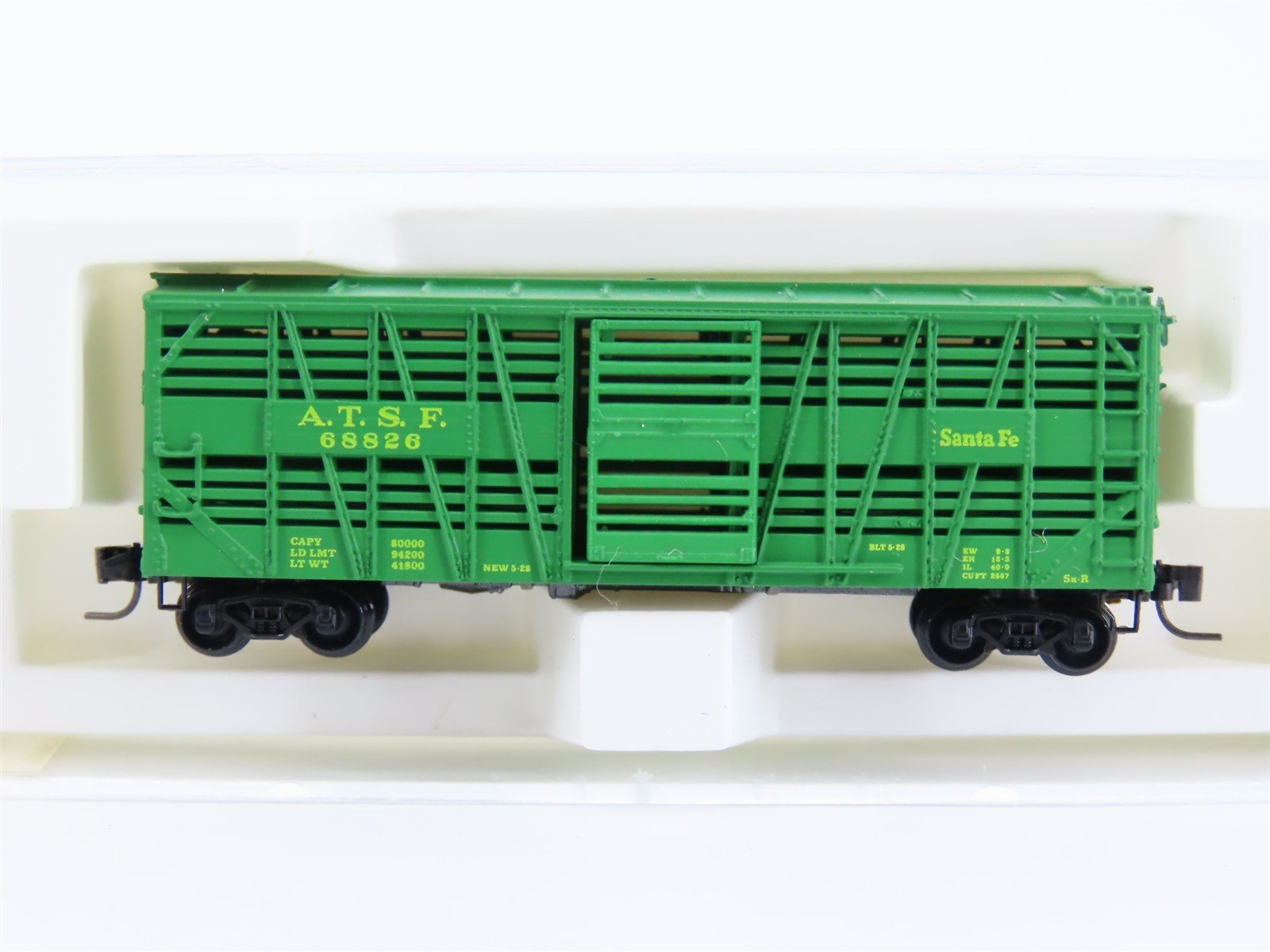 Z Scale Kadee Micro-Trains MTL 13804-2 ATSF Santa Fe 40' Stock Car #68826