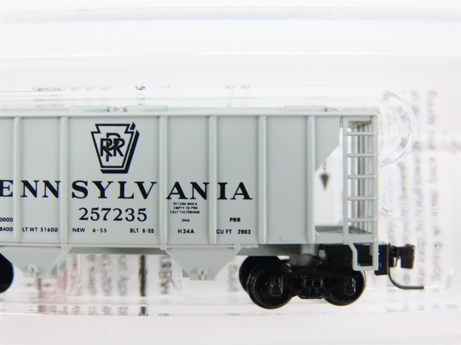 Z Scale Micro-Trains MTL 53100022 PRR Pennsylvania 2-Bay Covered Hopper #257235