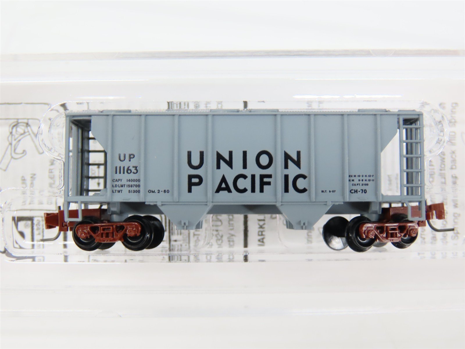 Z Scale Micro-Trains MTL 53100082 UP Union Pacific 2-Bay Covered Hopper #11163
