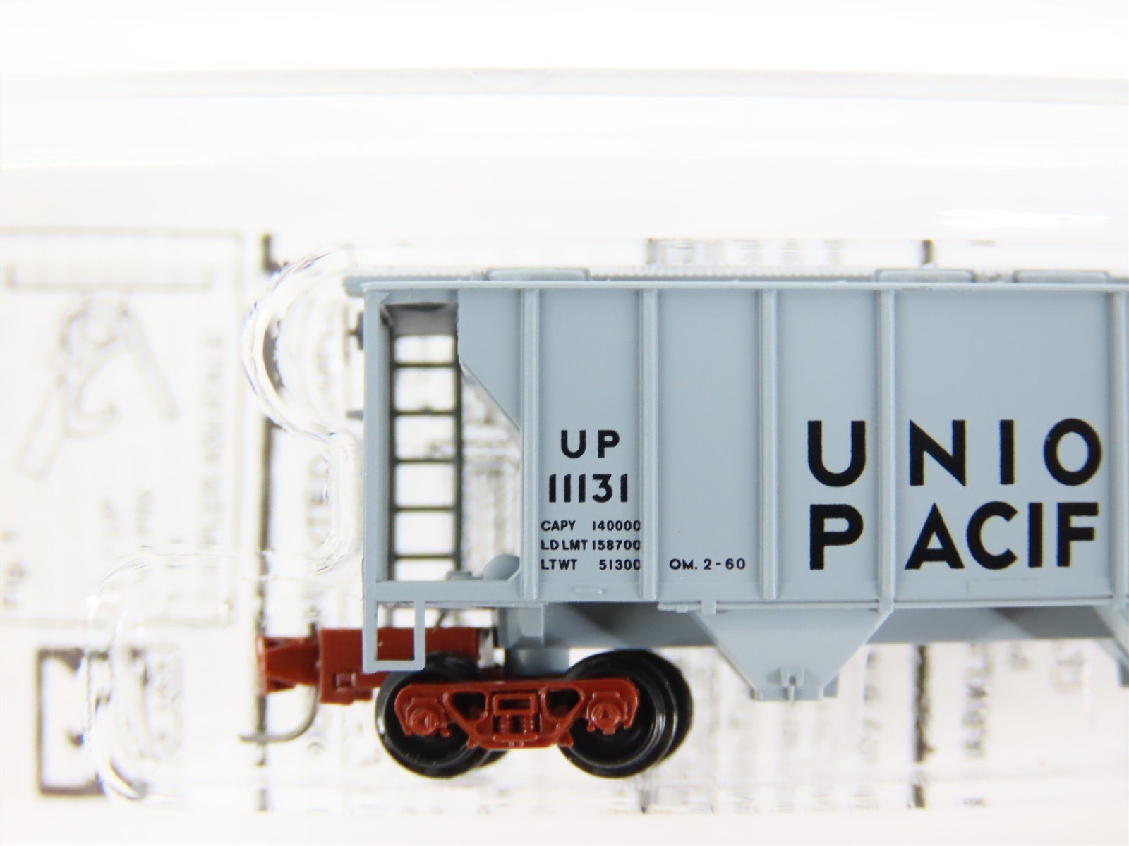 Z Scale Micro-Trains MTL 53100081 UP Union Pacific 2-Bay Covered Hopper #11131