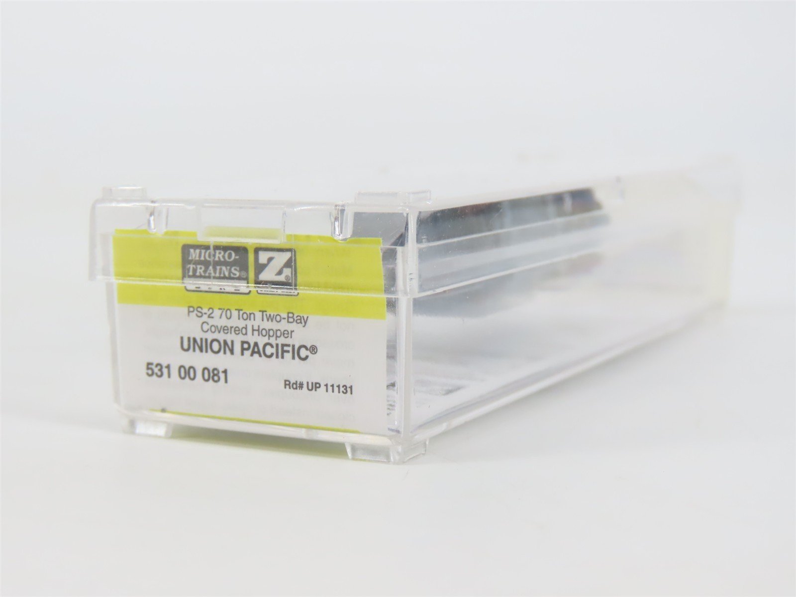 Z Scale Micro-Trains MTL 53100081 UP Union Pacific 2-Bay Covered Hopper #11131