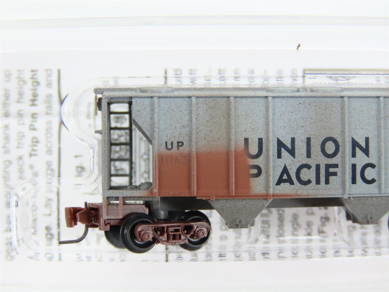Z Micro-Trains MTL 53144080 UP Union Pacific 2-Bay Covered Hopper Weathered