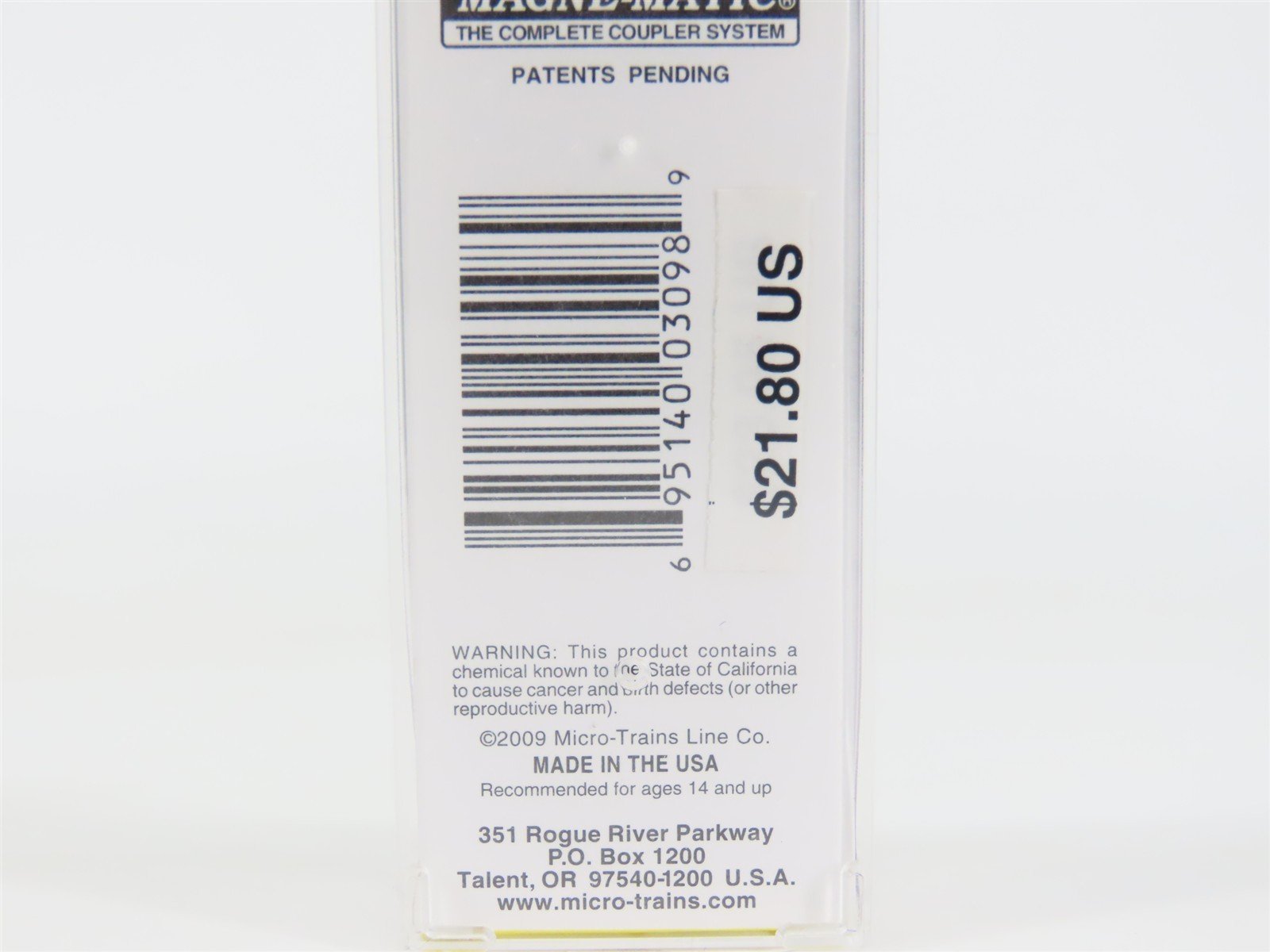 Z Scale Micro-Trains MTL 53100111 ISPX U.S. Silica 2-Bay Covered Hopper #10004