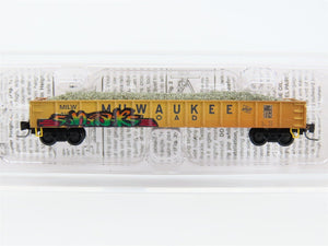 Z Micro-Trains MTL 52344050 MILW Milwaukee Road 50' Gondola w/ Load & Graffiti