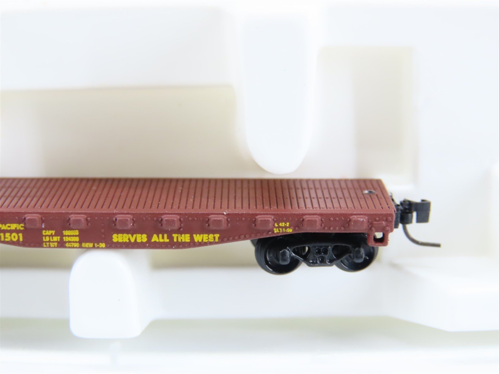 Z Scale Kadee Micro-Trains MTL 14505-2 UP Serves All The West Flat Car #51501