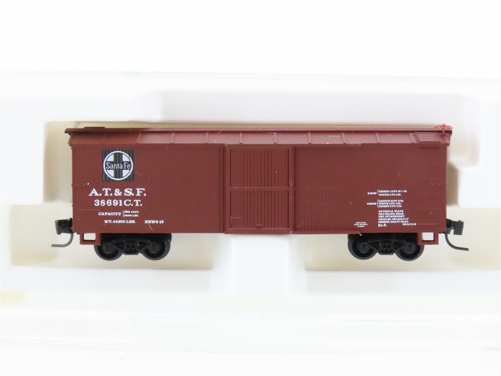Z Scale Kadee Micro-Trains MTL 13905-2 ATSF Santa Fe 40' Woodside Boxcar #38691