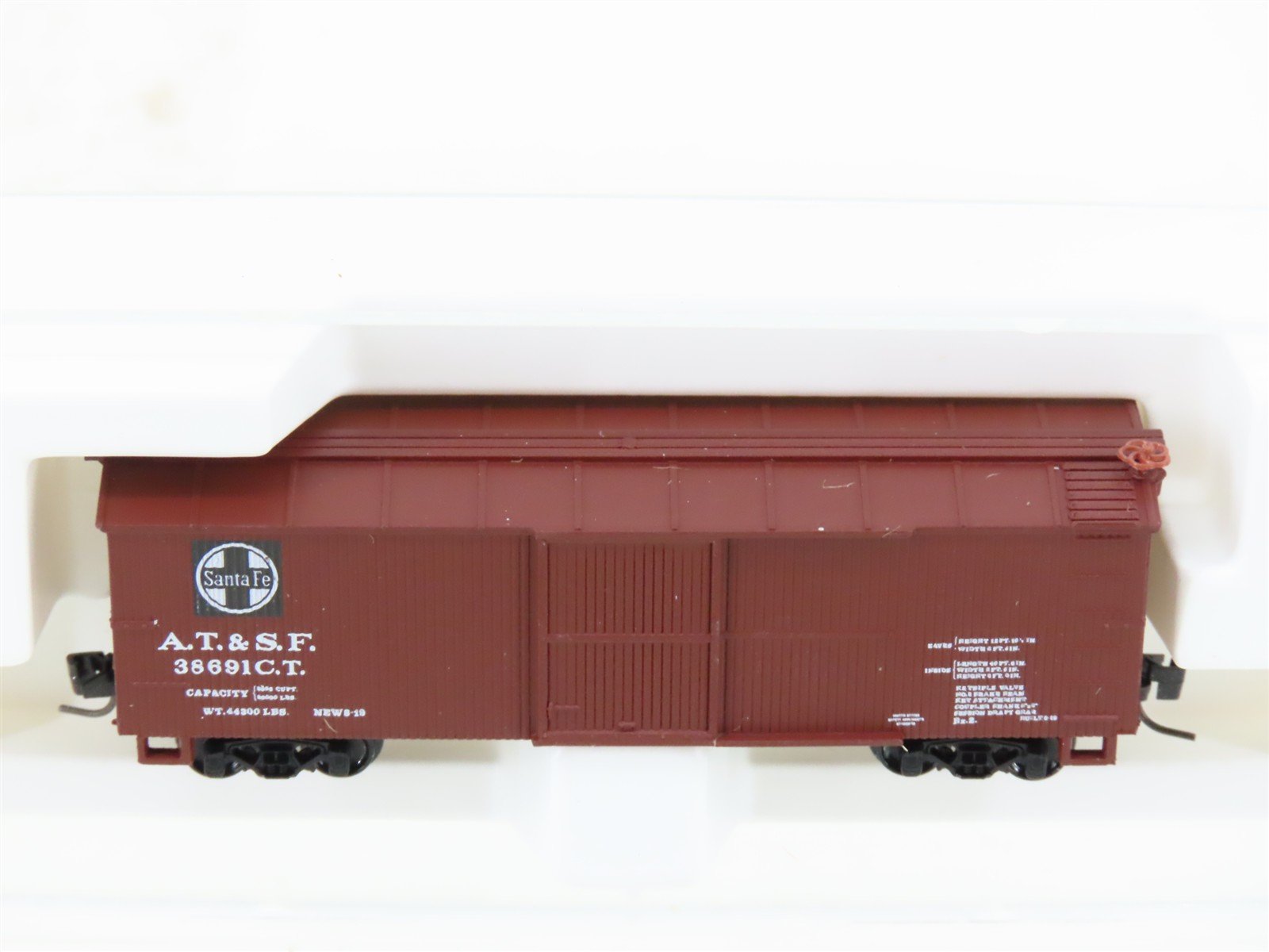 Z Scale Kadee Micro-Trains MTL 13905-2 ATSF Santa Fe 40' Woodside Boxcar #38691