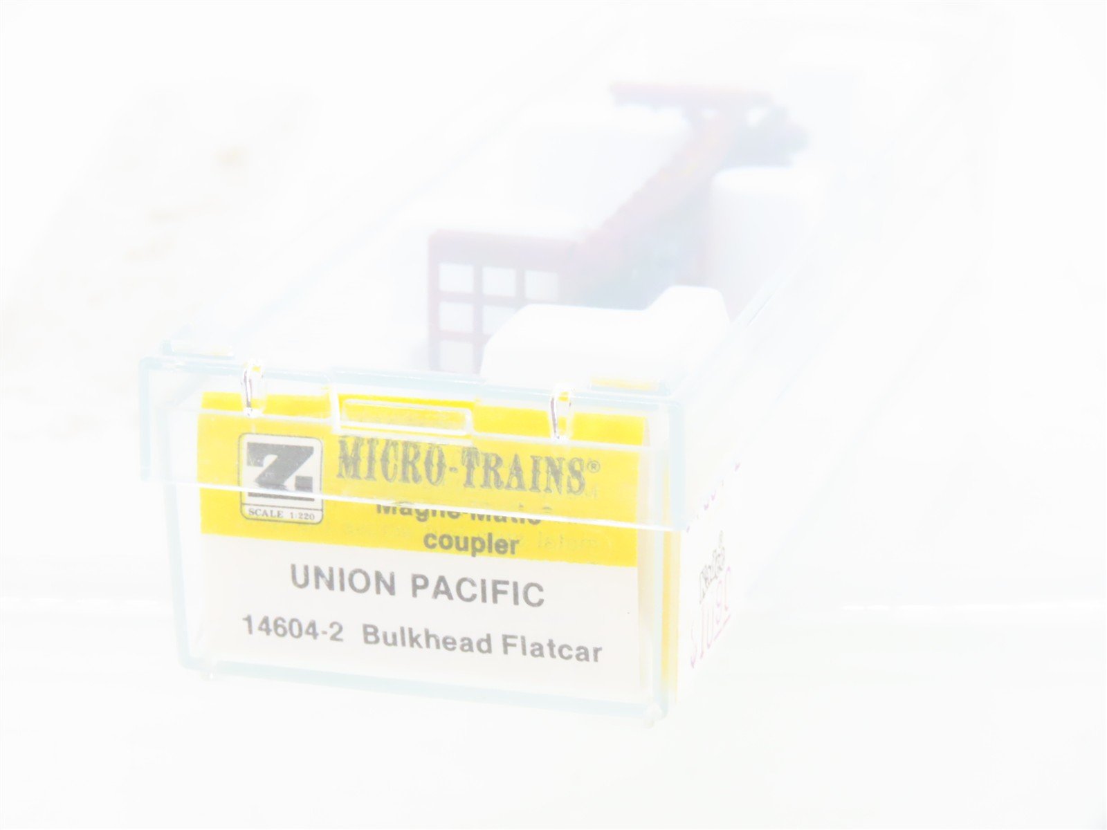 Z Scale Kadee Micro-Trains MTL 14604-2 UP Union Pacific Bulkhead Flatcar #15028
