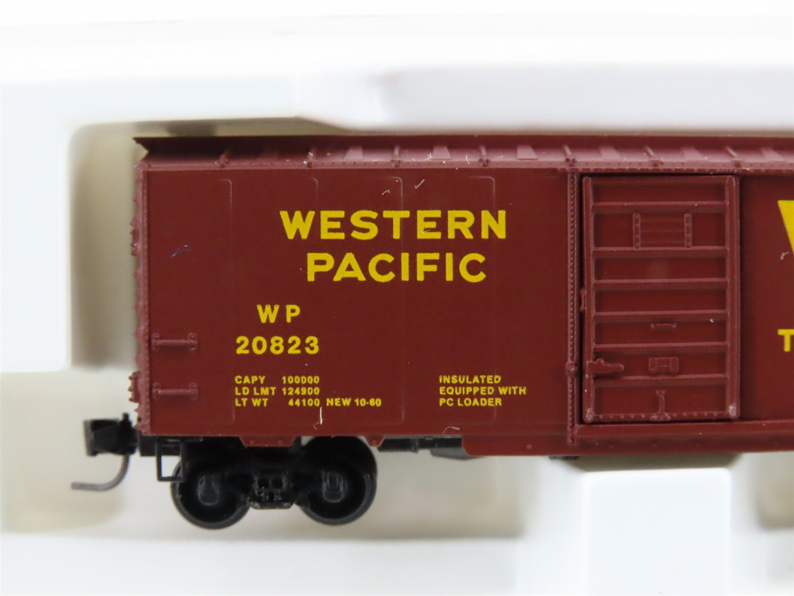 Z Scale Kadee Micro-Trains 14101-2 WP 