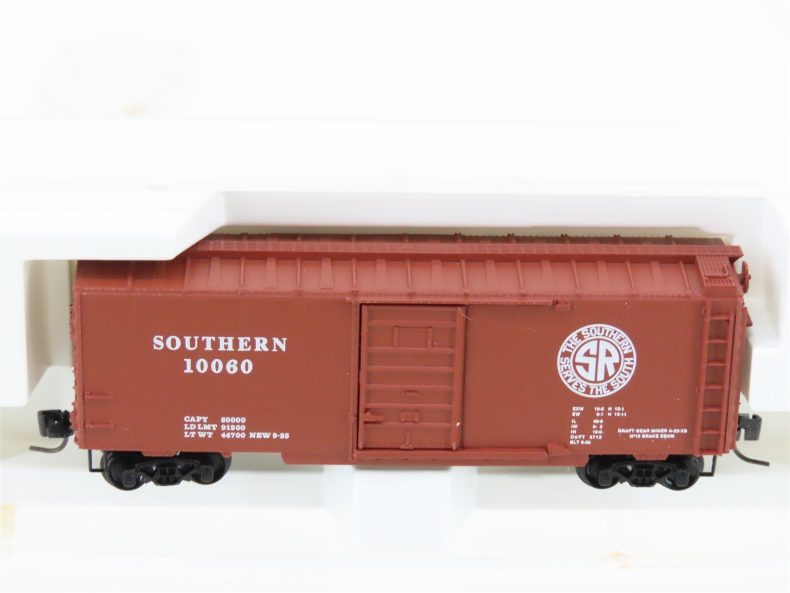 Z Scale Kadee Micro-Trains 14118-2 Southern Railway 40' Single Door Boxcar 10060