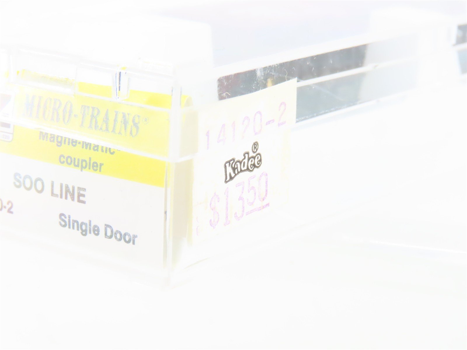 Z Scale Kadee Micro-Trains 14120-2 SOO Line 40' Single Door Boxcar #43980